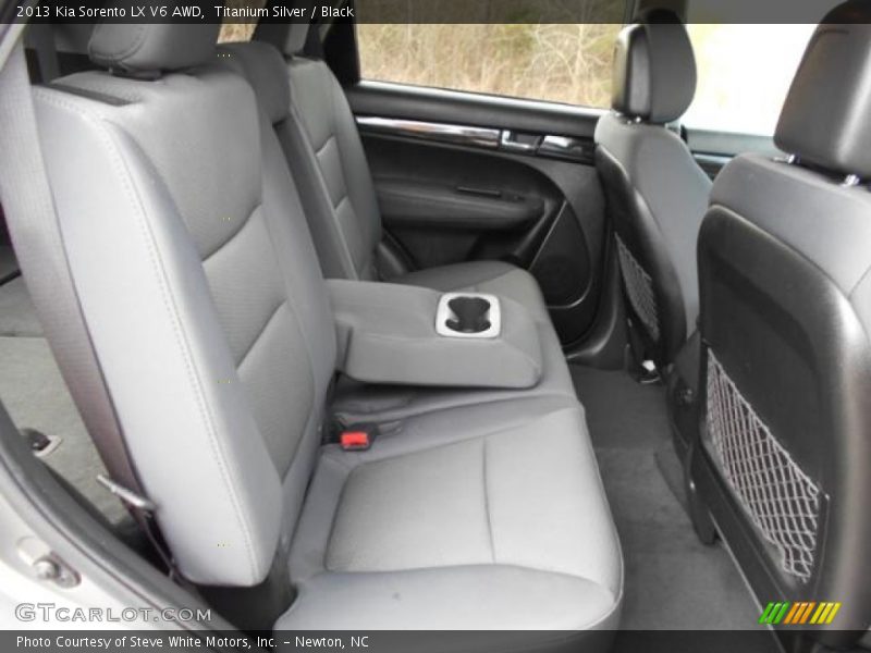 Titanium Silver / Black 2013 Kia Sorento LX V6 AWD