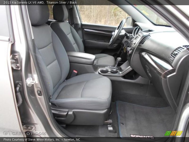 Titanium Silver / Black 2013 Kia Sorento LX V6 AWD