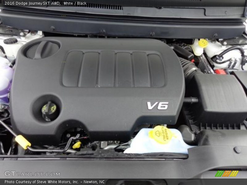 White / Black 2016 Dodge Journey SXT AWD