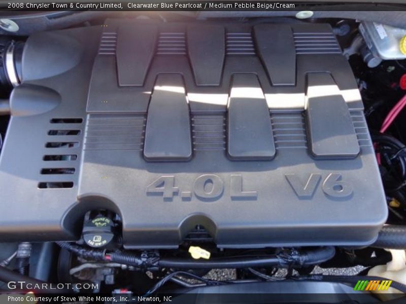 Clearwater Blue Pearlcoat / Medium Pebble Beige/Cream 2008 Chrysler Town & Country Limited