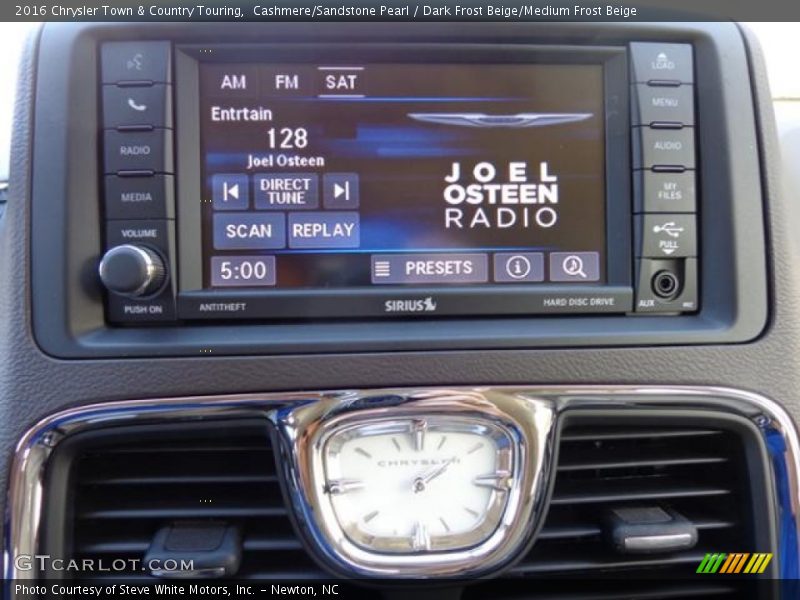 Cashmere/Sandstone Pearl / Dark Frost Beige/Medium Frost Beige 2016 Chrysler Town & Country Touring