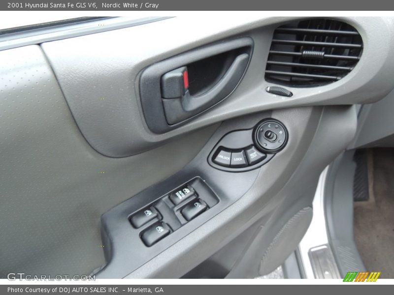 Nordic White / Gray 2001 Hyundai Santa Fe GLS V6