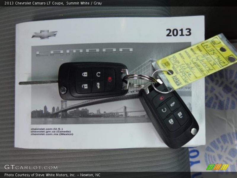 Summit White / Gray 2013 Chevrolet Camaro LT Coupe