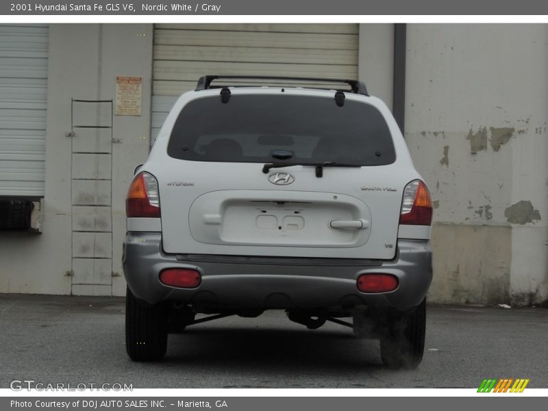 Nordic White / Gray 2001 Hyundai Santa Fe GLS V6