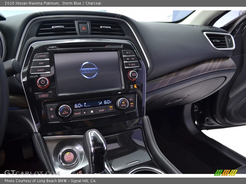 Dashboard of 2016 Maxima Platinum