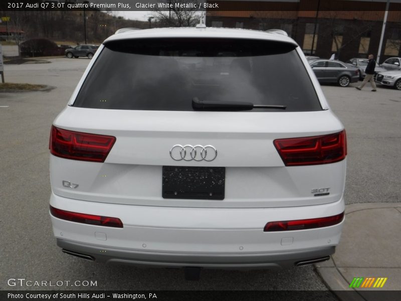 Glacier White Metallic / Black 2017 Audi Q7 3.0T quattro Premium Plus