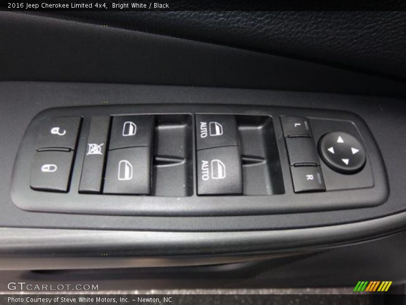 Bright White / Black 2016 Jeep Cherokee Limited 4x4