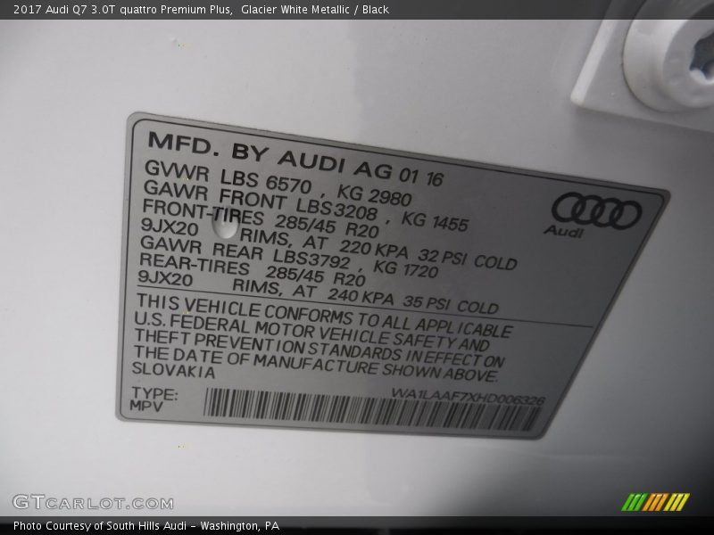 Glacier White Metallic / Black 2017 Audi Q7 3.0T quattro Premium Plus