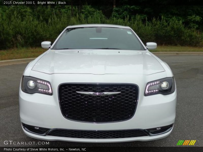 Bright White / Black 2015 Chrysler 300 S
