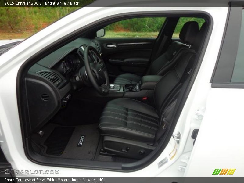 Bright White / Black 2015 Chrysler 300 S