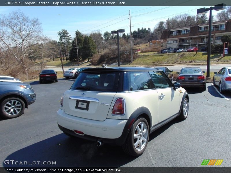 Pepper White / Carbon Black/Carbon Black 2007 Mini Cooper Hardtop