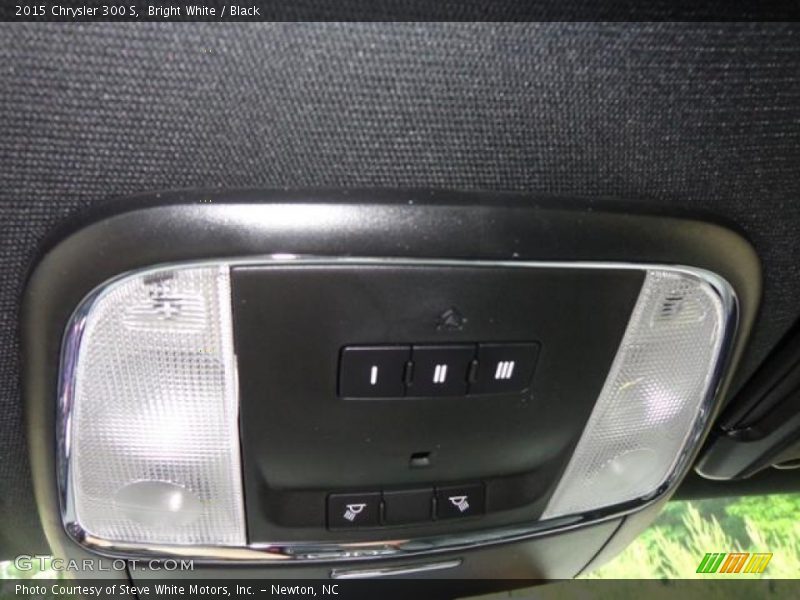 Bright White / Black 2015 Chrysler 300 S