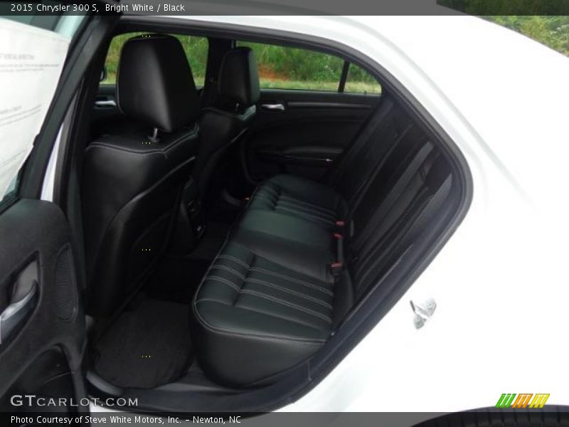 Bright White / Black 2015 Chrysler 300 S