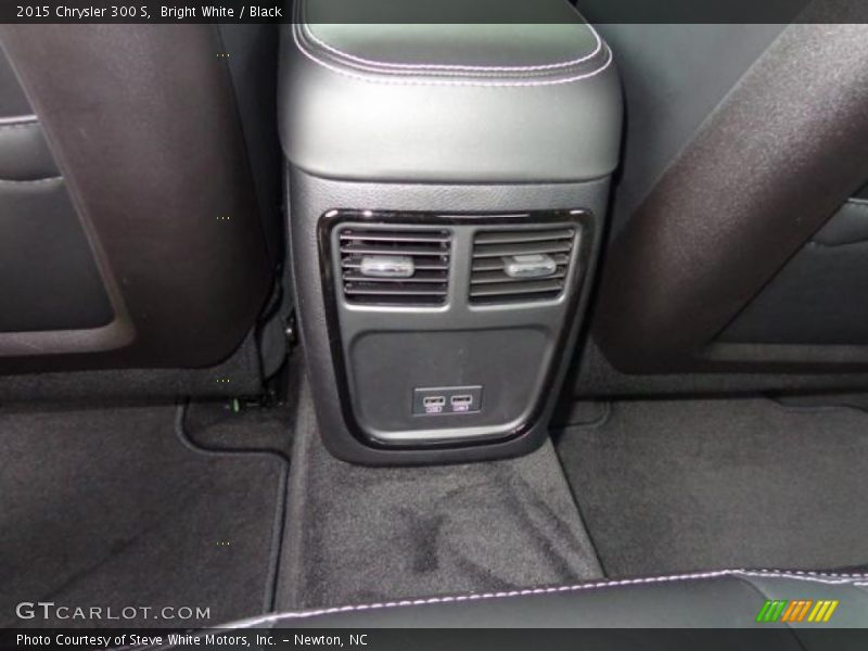 Bright White / Black 2015 Chrysler 300 S