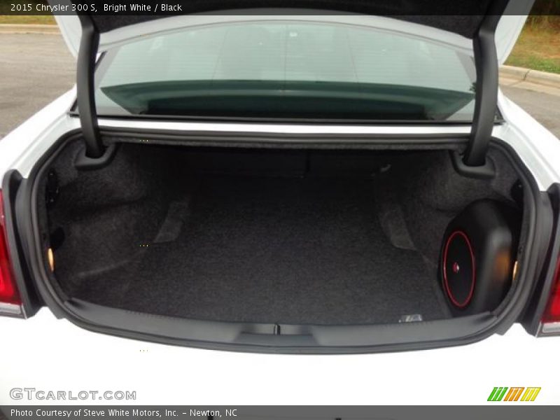 Bright White / Black 2015 Chrysler 300 S
