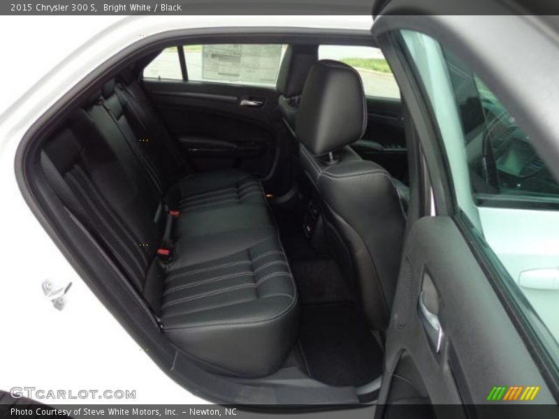 Bright White / Black 2015 Chrysler 300 S