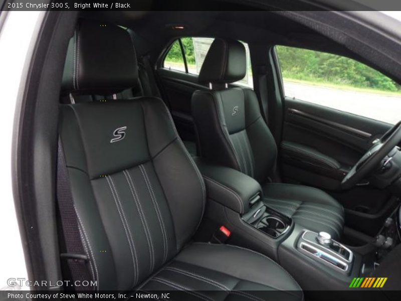 Bright White / Black 2015 Chrysler 300 S