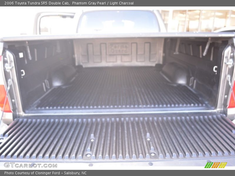 Phantom Gray Pearl / Light Charcoal 2006 Toyota Tundra SR5 Double Cab