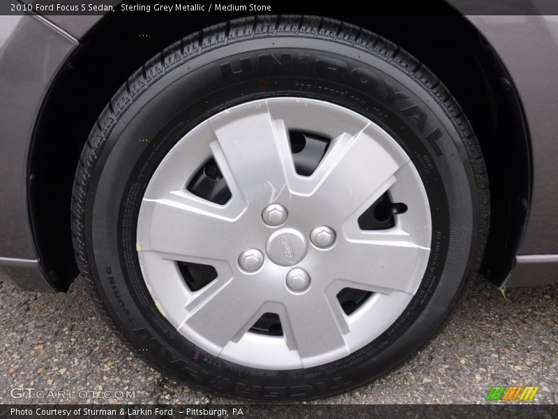 Sterling Grey Metallic / Medium Stone 2010 Ford Focus S Sedan