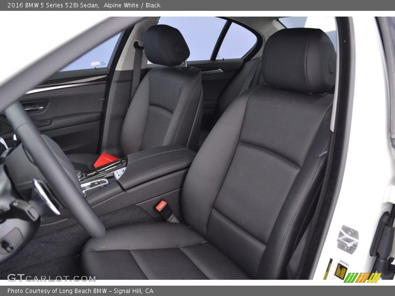Alpine White / Black 2016 BMW 5 Series 528i Sedan