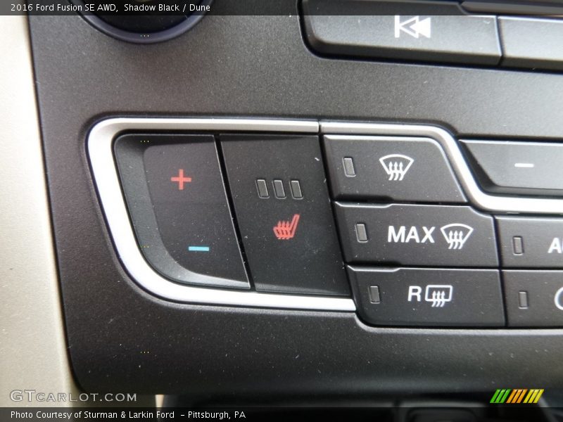 Shadow Black / Dune 2016 Ford Fusion SE AWD