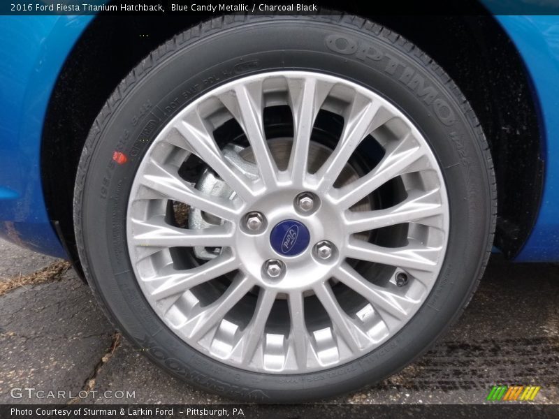 Blue Candy Metallic / Charcoal Black 2016 Ford Fiesta Titanium Hatchback