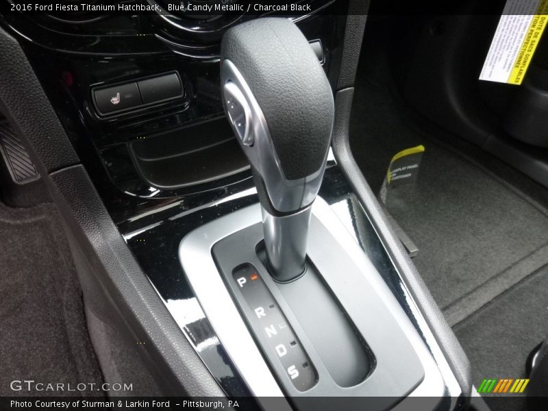 Blue Candy Metallic / Charcoal Black 2016 Ford Fiesta Titanium Hatchback