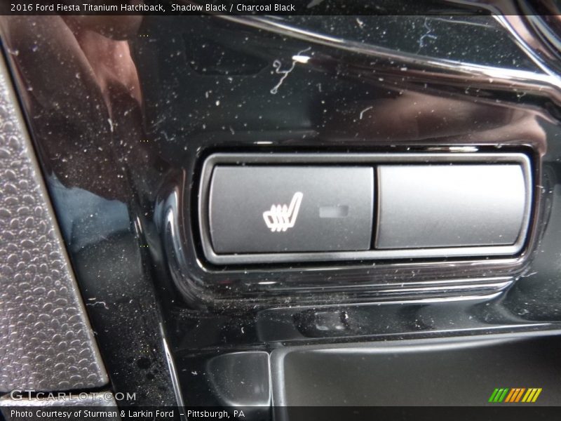 Shadow Black / Charcoal Black 2016 Ford Fiesta Titanium Hatchback