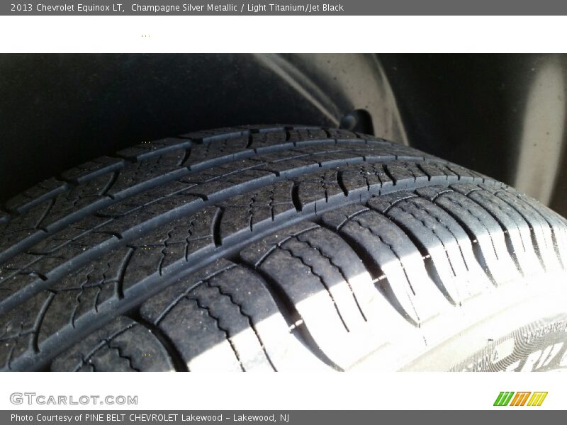 Champagne Silver Metallic / Light Titanium/Jet Black 2013 Chevrolet Equinox LT