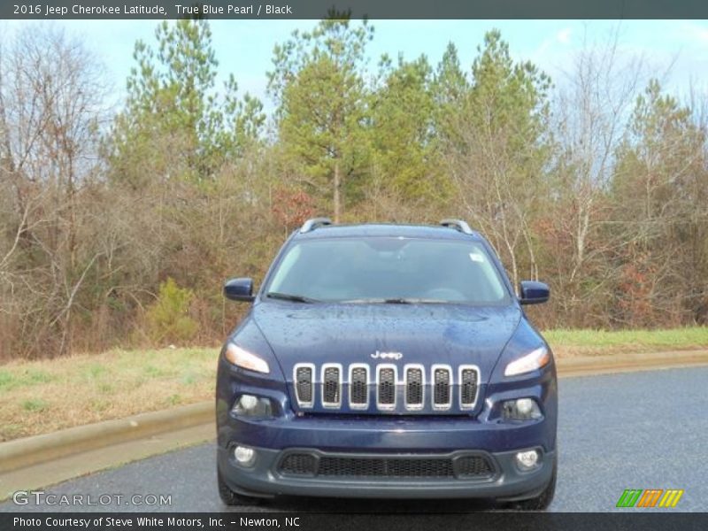 True Blue Pearl / Black 2016 Jeep Cherokee Latitude
