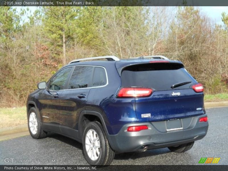True Blue Pearl / Black 2016 Jeep Cherokee Latitude