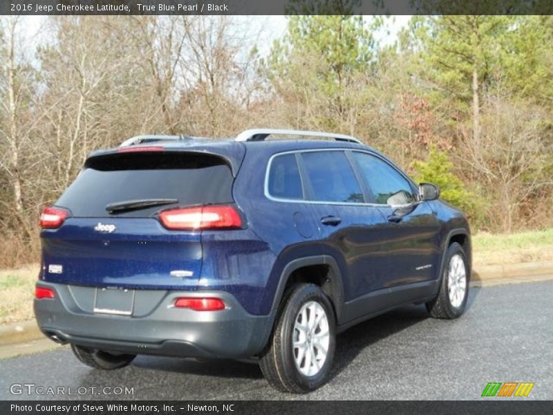 True Blue Pearl / Black 2016 Jeep Cherokee Latitude