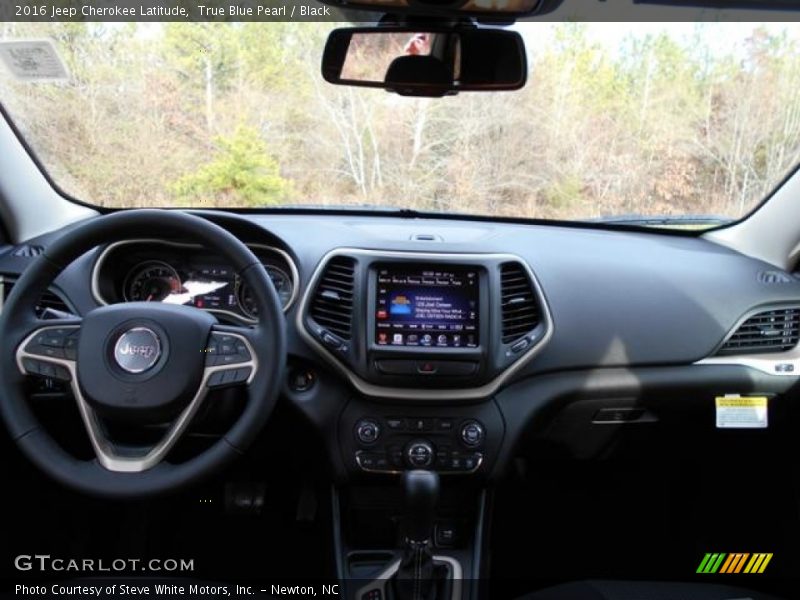 True Blue Pearl / Black 2016 Jeep Cherokee Latitude