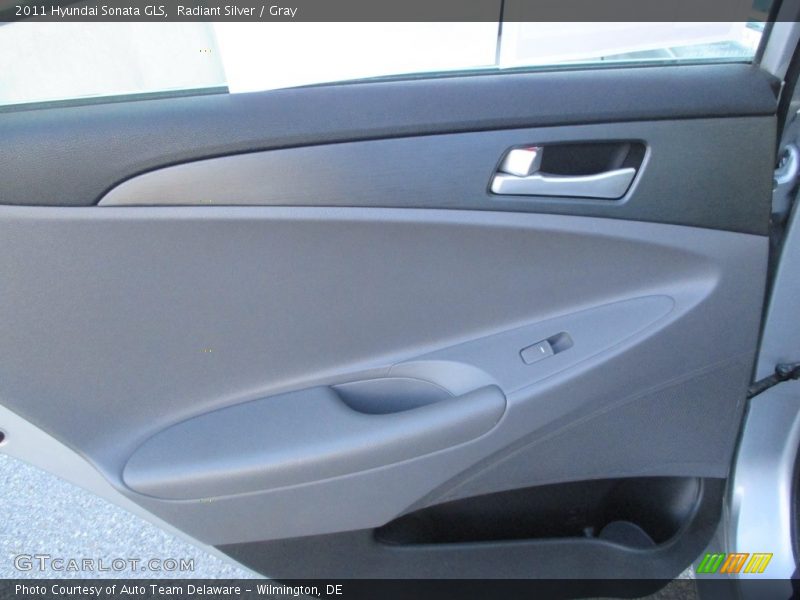 Radiant Silver / Gray 2011 Hyundai Sonata GLS