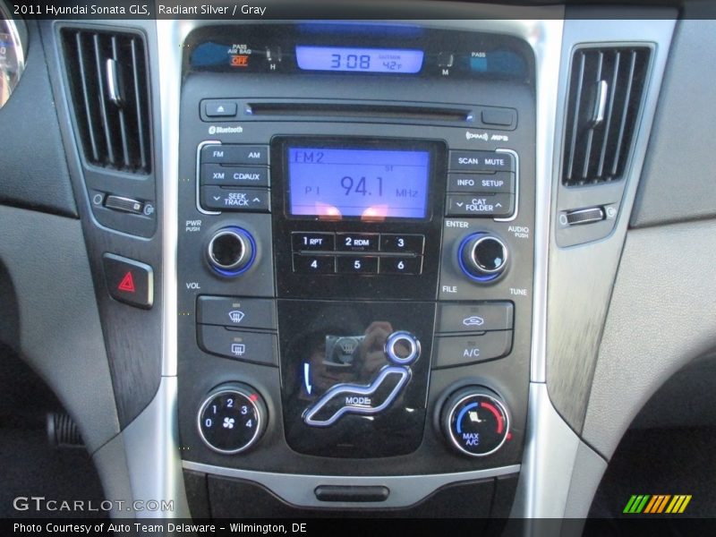 Radiant Silver / Gray 2011 Hyundai Sonata GLS