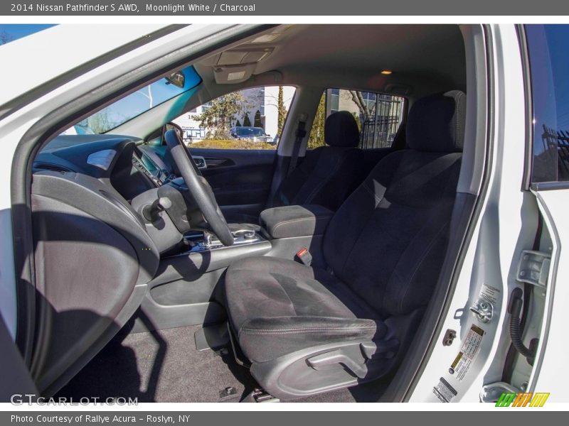 Moonlight White / Charcoal 2014 Nissan Pathfinder S AWD