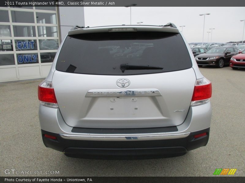 Classic Silver Metallic / Ash 2011 Toyota Highlander V6 4WD