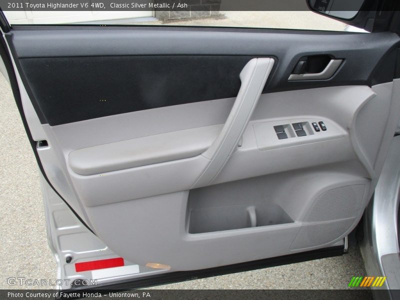 Classic Silver Metallic / Ash 2011 Toyota Highlander V6 4WD