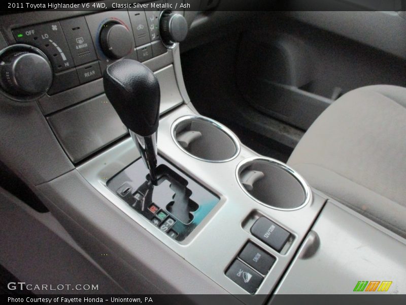 Classic Silver Metallic / Ash 2011 Toyota Highlander V6 4WD