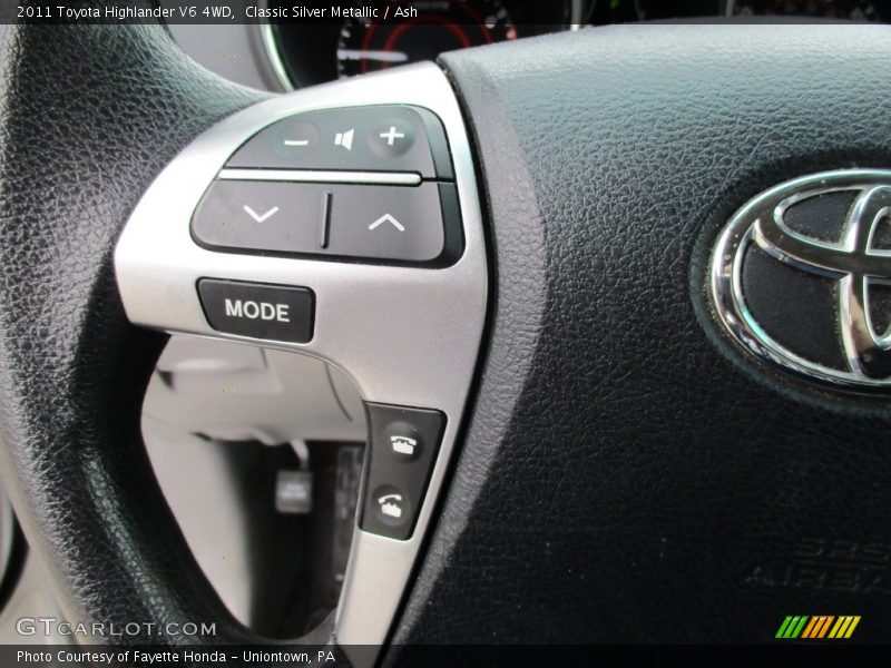 Classic Silver Metallic / Ash 2011 Toyota Highlander V6 4WD