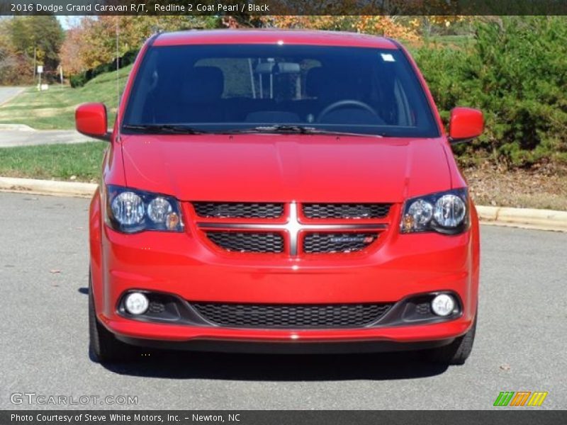 Redline 2 Coat Pearl / Black 2016 Dodge Grand Caravan R/T