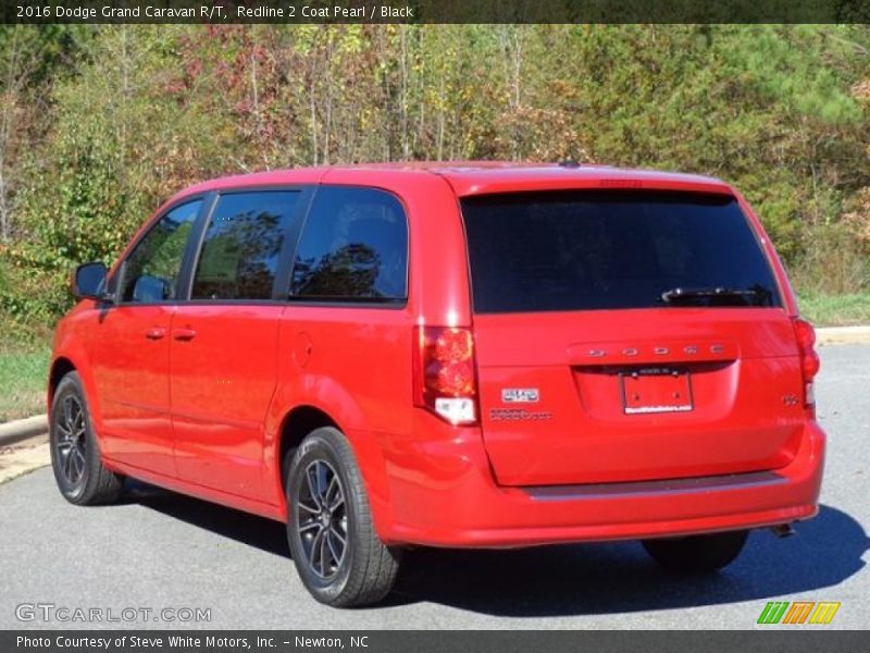 Redline 2 Coat Pearl / Black 2016 Dodge Grand Caravan R/T