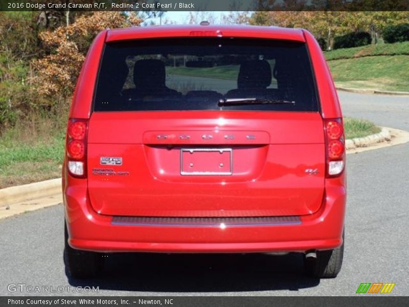 Redline 2 Coat Pearl / Black 2016 Dodge Grand Caravan R/T