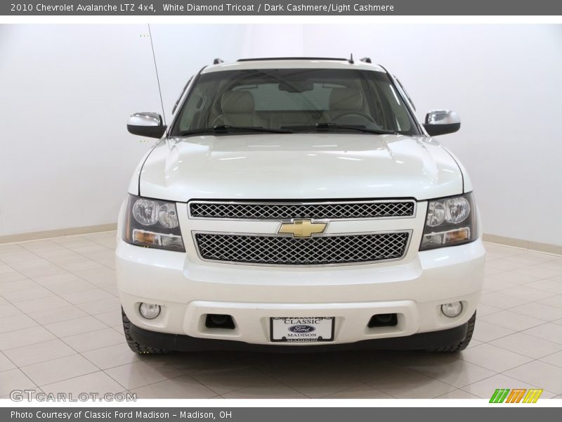 White Diamond Tricoat / Dark Cashmere/Light Cashmere 2010 Chevrolet Avalanche LTZ 4x4