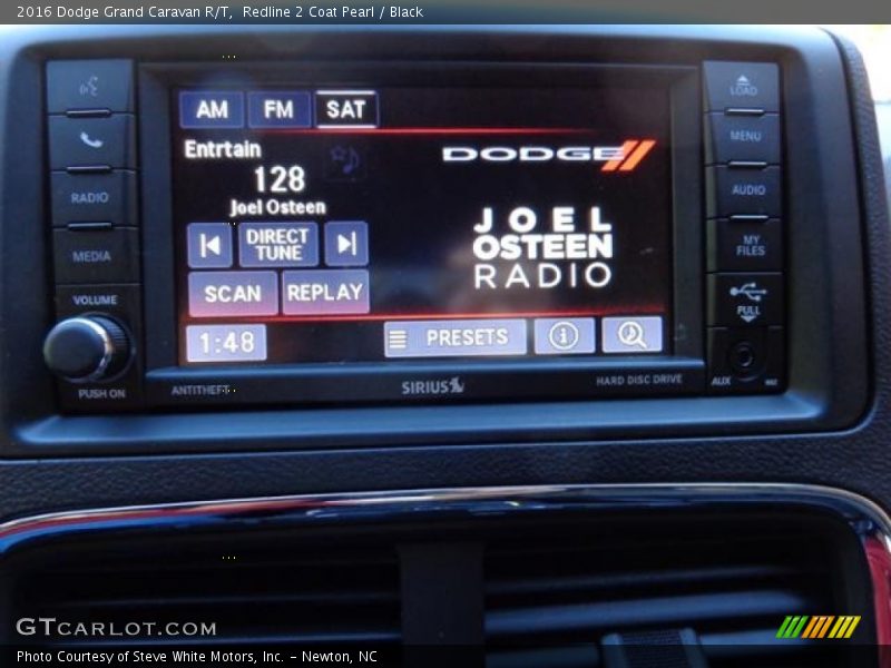 Redline 2 Coat Pearl / Black 2016 Dodge Grand Caravan R/T