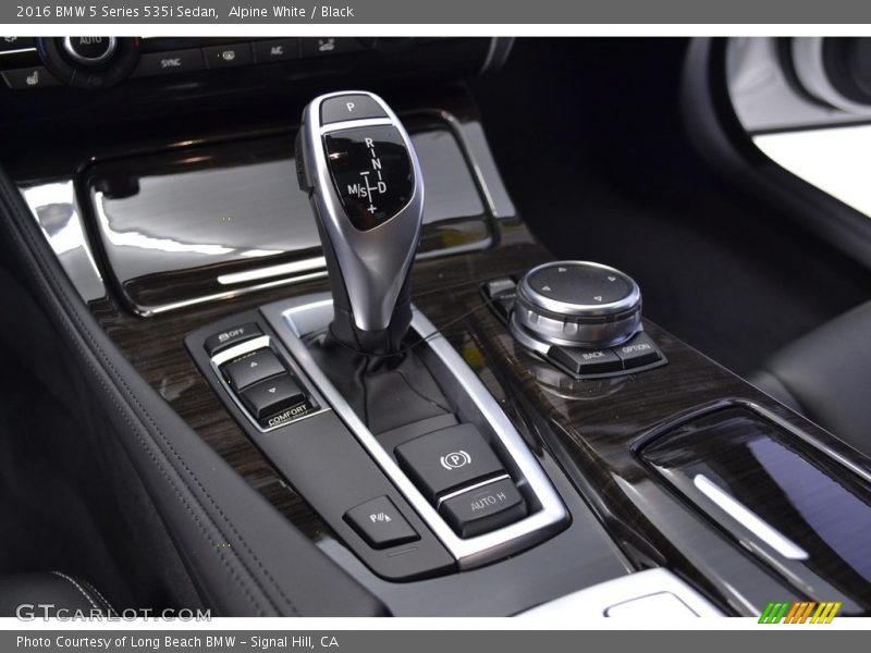 Alpine White / Black 2016 BMW 5 Series 535i Sedan