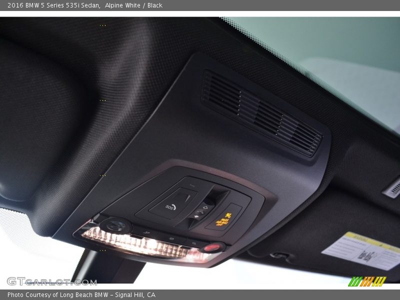Alpine White / Black 2016 BMW 5 Series 535i Sedan