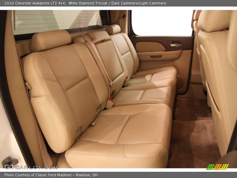 White Diamond Tricoat / Dark Cashmere/Light Cashmere 2010 Chevrolet Avalanche LTZ 4x4