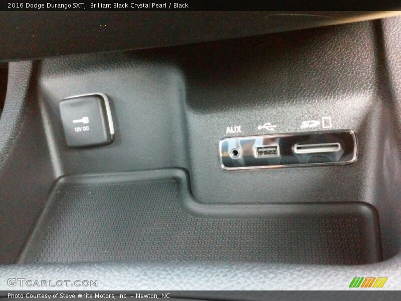 Brilliant Black Crystal Pearl / Black 2016 Dodge Durango SXT