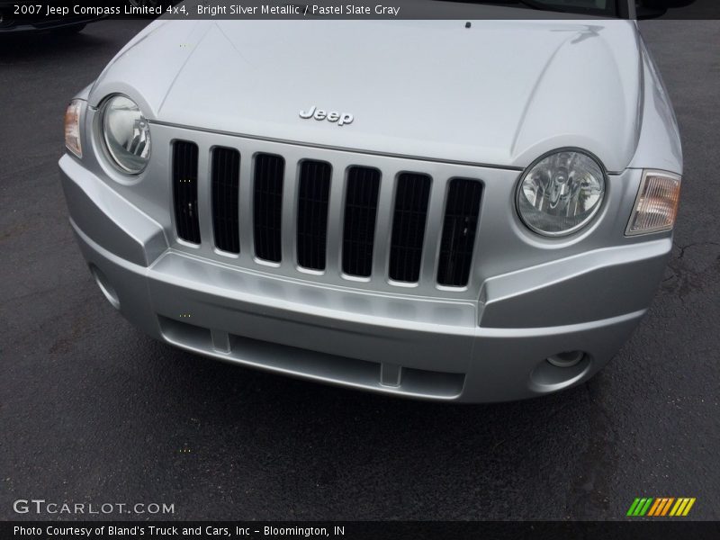 Bright Silver Metallic / Pastel Slate Gray 2007 Jeep Compass Limited 4x4